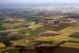 Image du Maroc Professionnelle de  L’agriculture au Maroc à Berchid dans la région de Casablanca vue du ciel, le 10 Octobre 2005. (Photo / Abdeljalil Bounhar) 